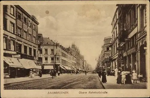 Ak Saarbrücken im Saarland, Obere Bahnhofstraße, Geschäfte, Zigarrenladen, Passanten