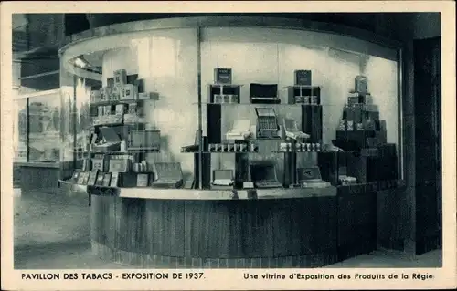 Ak Paris, Exposition de 1937, Pavillon des Tabacs, Une victrine d'Exposition des Produits