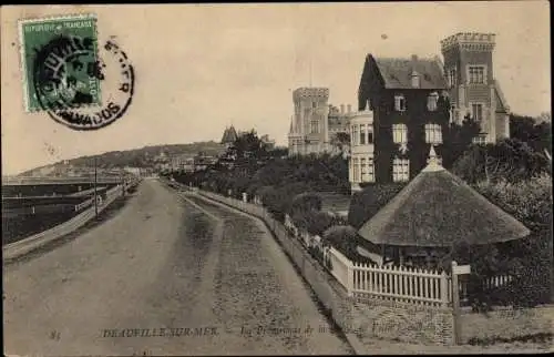 Ak Deauville Calvados, La Promenade