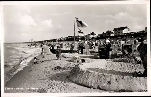 Ak Ostseebad Ahlbeck Heringsdorf auf Usedom, Am Strand