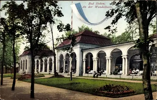 Ak Bad Steben in Oberfranken, An der Wandelhalle