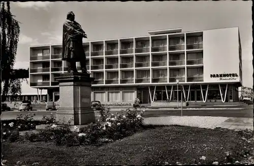 Ak Reutlingen in Württemberg, Parkhotel mit List-Denkmal