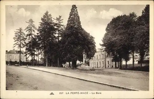 Ak La Ferté Macé Orne, La Gare