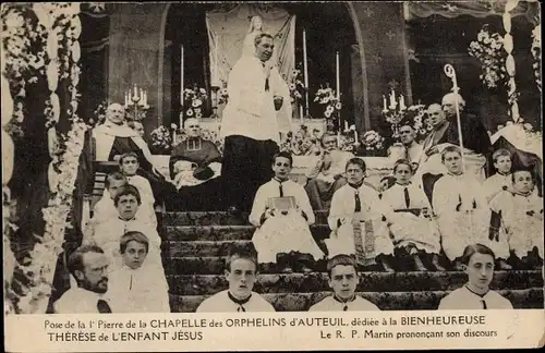 Ak Paris XVI. Arrondissement Passy, Chapelle des Orphelins d'Auteuil, Geistliche