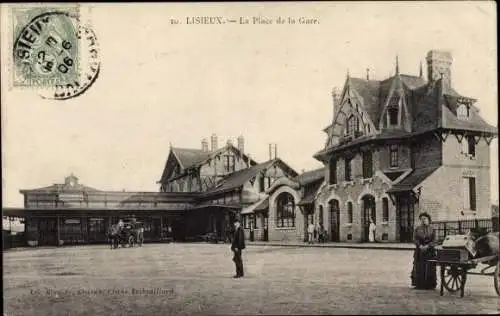 Ak Lisieux Calvados, Place de la Gare
