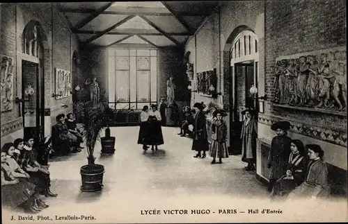 Ak Paris III. Arrondissement Temple, Lycee Victor Hugo, Hall d'Entree