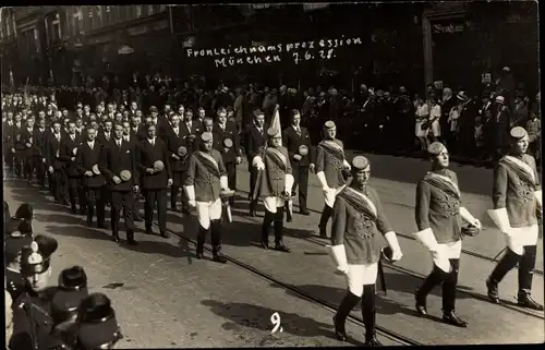Foto Studentika Ak München Bayern, Fronleichnamsprozession 1928, Studenten