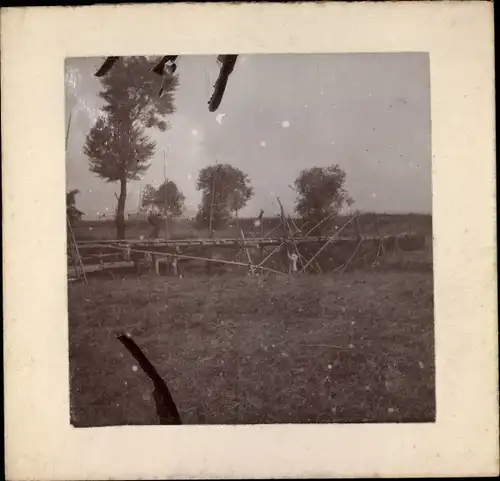 Foto Pionier Kommando Dresden, Deutsche Soldaten in Uniform, Brückenbau