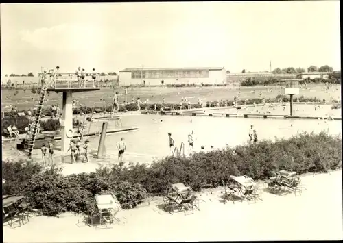 Ak Ronneburg in Thüringen, Bad und Sporthalle 20. Jahrestag, Freibad