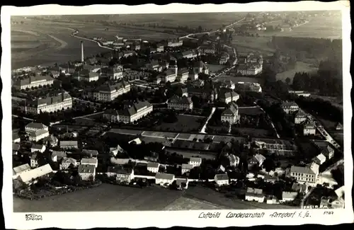 Ak Arnsdorf im Kreis Bautzen, Blick auf den Ort, Fliegeraufnahme, Hahn 5187