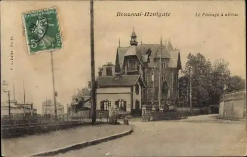 Ak Beuzeval Houlgate Calvados, Le Passage a niveau