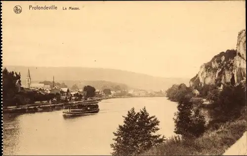 Ak Profondeville Wallonien Namur, bateau et l'eglise
