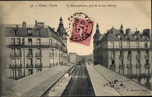 Ak Paris XVI. Arrondissement Passy, Le Metropolitain, pris de la rue Albony