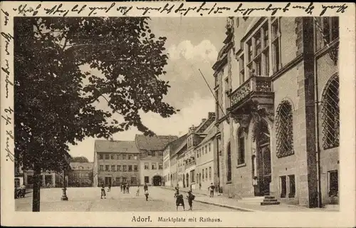 Ak Adorf im Vogtland, Marktplatz mit Rathaus