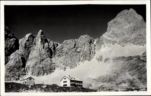 Ak Schwaz in Tirol, Lamsenjochhütte, Bergmassiv