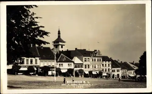 Ak Roudnice nad Labem Raudnitz an der Elbe Region Aussig, Ortsansicht, Platz