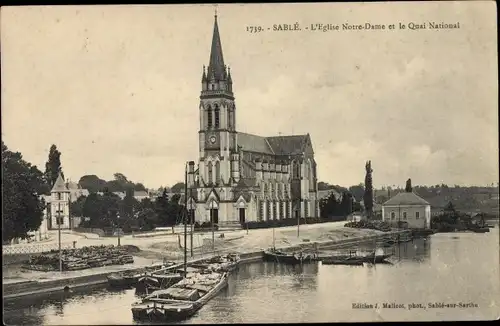 Ak Sablé sur Sarthe, L'Eglise Notre Dame, Le Quai National
