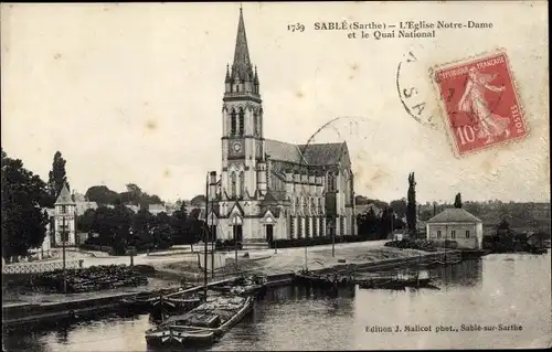 Ak Sablé sur Sarthe, L'Eglise Notre Dame, Le Quai National