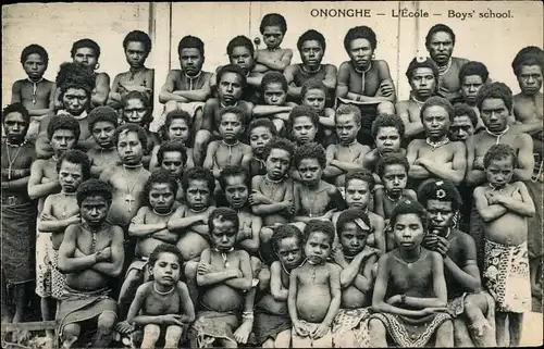 Ak Papua Neuguinea, Ononghe, L'Ecole, Boys' School, Schüler der Jungenschule