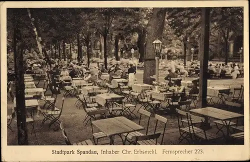 Ak Berlin Spandau, Stadtpark, Gartenlokal