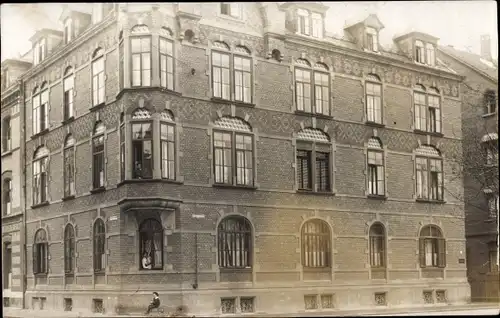 Foto Ak München, Beim Südbahnhof, Eckgebäude, Wohnhaus