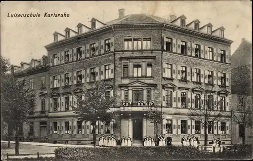 Ak Karlsruhe in Baden, Luisenschule