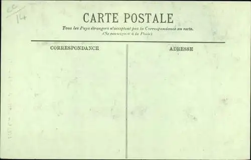 Ak Dives Calvados, Interieur des Halles