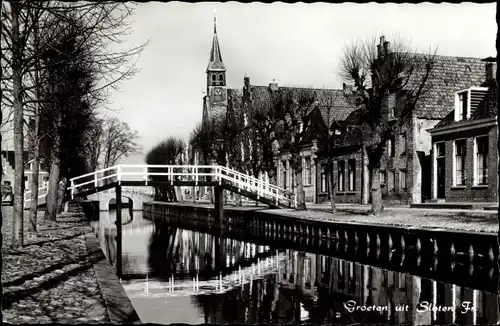 Ak Sloten Friesland Niederlande, Flusspartie, Kirche, Häuser