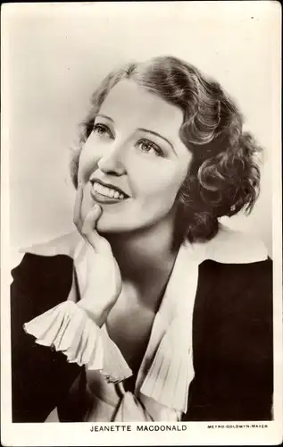 Ak Schauspielerin Jeanette MacDonald, Portrait