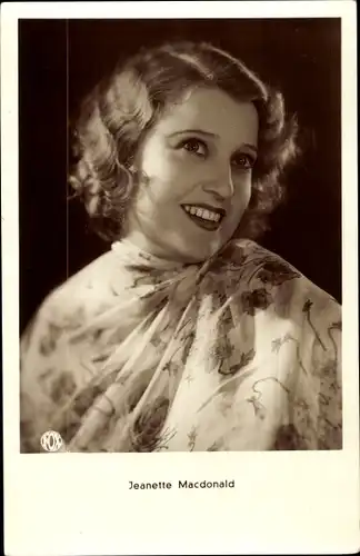 Ak Schauspielerin Jeanette MacDonald, Portrait