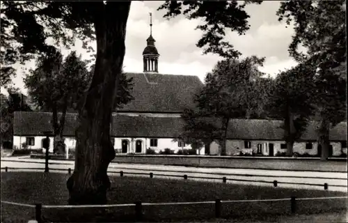 Ak Ahrensburg in Holstein, Gottesbuden und Kirche
