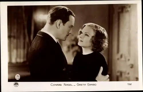 Ak Schauspielerin Greta Garbo, Conrad Nagel, Filmszene