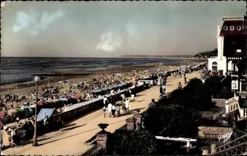 Ak Cabourg Calvados, Perspective de la Plage