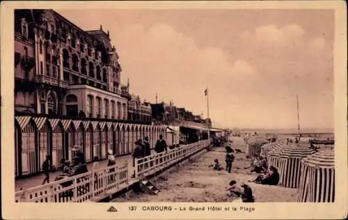 Ak Cabourg Calvados, La Plage, Grand Hotel