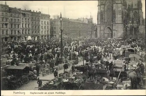 Ak Hamburg Mitte Altstadt, Hopfenmarkt an einem Markttag, Kirche