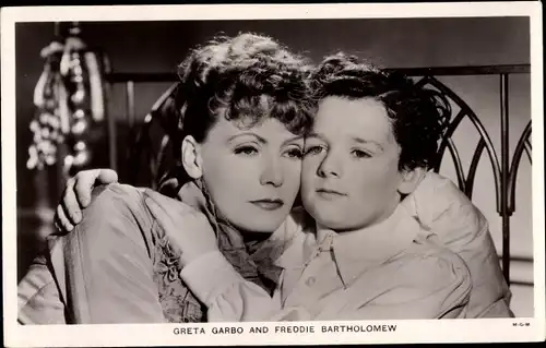 Ak Schauspielerin Greta Garbo, Freddie Bartholomew, Filmszene