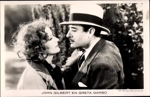 Ak Schauspielerin Greta Garbo, John Gilbert, Filmszene