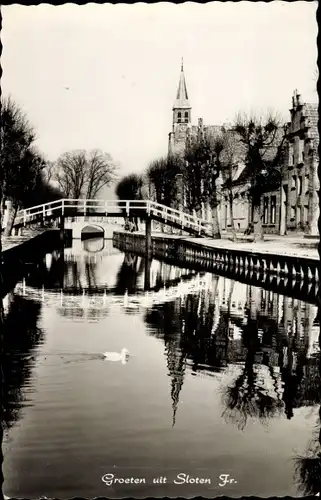 Ak Sloten Friesland Niederlande, Flusspartie, Brücke