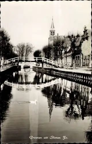 Ak Sloten Friesland Niederlande, Flusspartie, Brücke