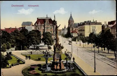 Ak Dortmund im Ruhrgebiet, Hiltropwall, Platzansicht, Statue