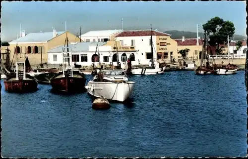 Ak Les Salins d'Hyeres Var, Hafenpartie, Boote