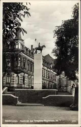 Ak Saarbrücken im Saarland, Denkmal des Dragoner Regiments Nr. 7