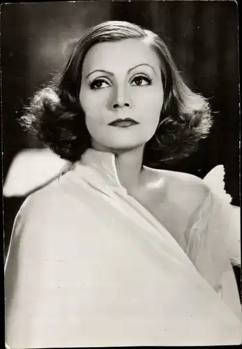 Foto Schauspielerin Greta Garbo, Portrait