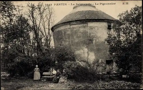 Ak Pantin Seine Saint Denis, La Seigneurie, le Pigeonnier