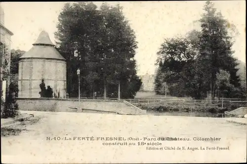 Ak La Ferté Frênel Fresnel Orne, Parc du Château, le Colombier