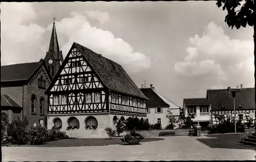 Ak Schifferstadt in der Pfalz, Altes Rathaus, St. Jakobuskirche
