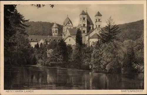 Ak Glees in der Eifel, Abtei Maria Laach, Gartenansicht