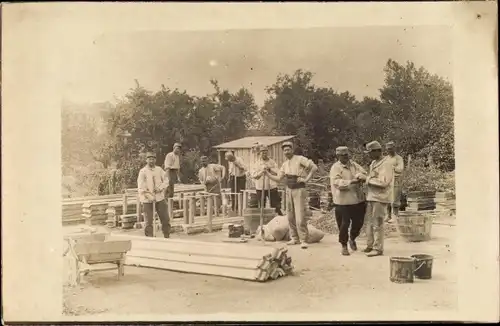 Foto Ak Französische Soldaten, Bauholz