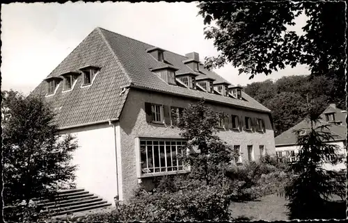 Ak Ostseebad Timmendorfer Strand, Internat