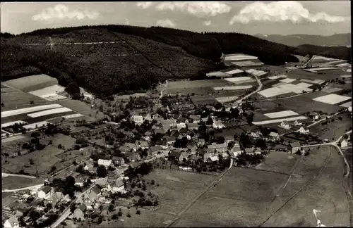 Ak Hesselbach Bad Laasphe in Westfalen, Wittgensteiner Land, Fliegeraufnahme